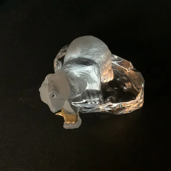 FM Igor Carl Faberge Crystal Bear-crystal cape. Franklin Mint - Picture 7 of 9